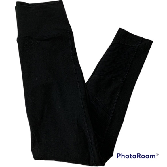 Like New! Victoria’s Secret pink ultimate leggings - Picture 2 of 7